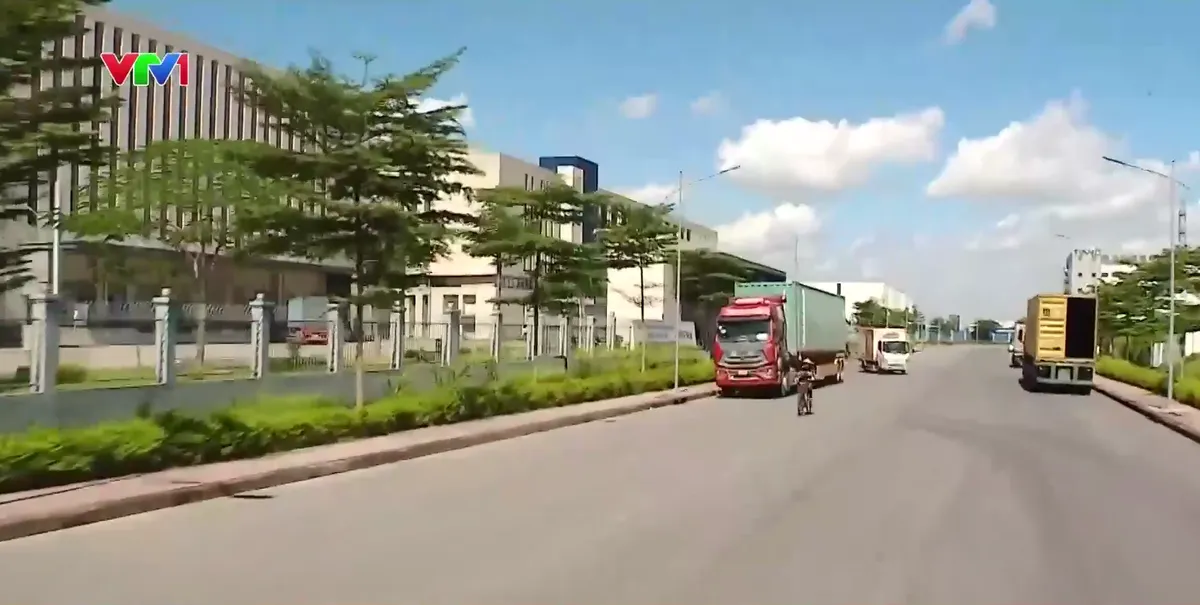 Hải Phòng rà soát, xử lý điểm nguy cơ mất an toàn giao thông tại khu công nghiệp - Ảnh 2.