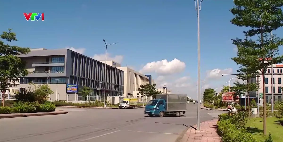 Hải Phòng rà soát, xử lý điểm nguy cơ mất an toàn giao thông tại khu công nghiệp - Ảnh 1.