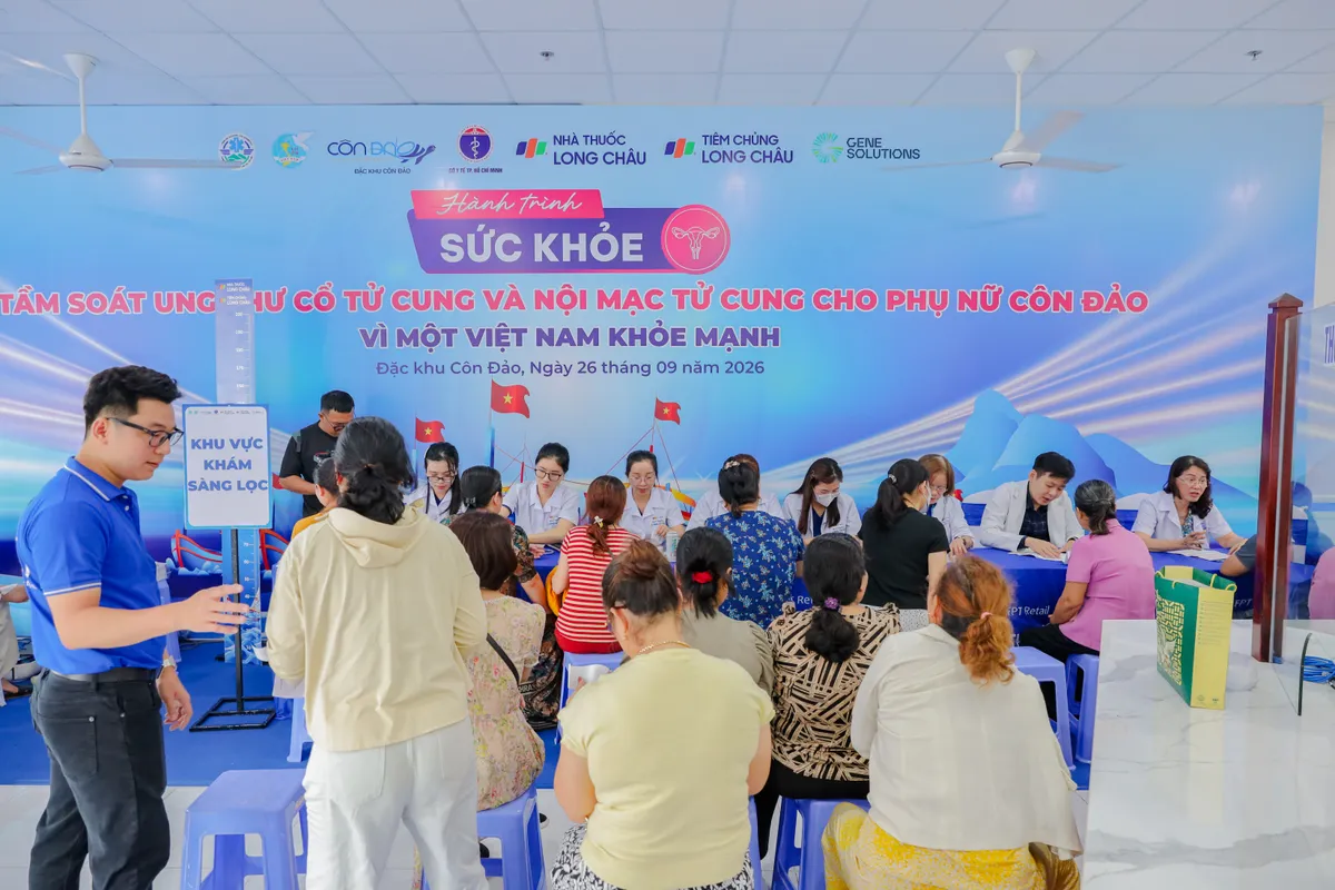 Long Ch&acirc;u c&ugrave;ng ng&agrave;nh Y tế TP Hồ Ch&iacute; Minh nối d&agrave;i chương tr&igrave;nh &ldquo;H&agrave;nh tr&igrave;nh sức khỏe&rdquo; tại C&ocirc;n Đảo - Ảnh 1.