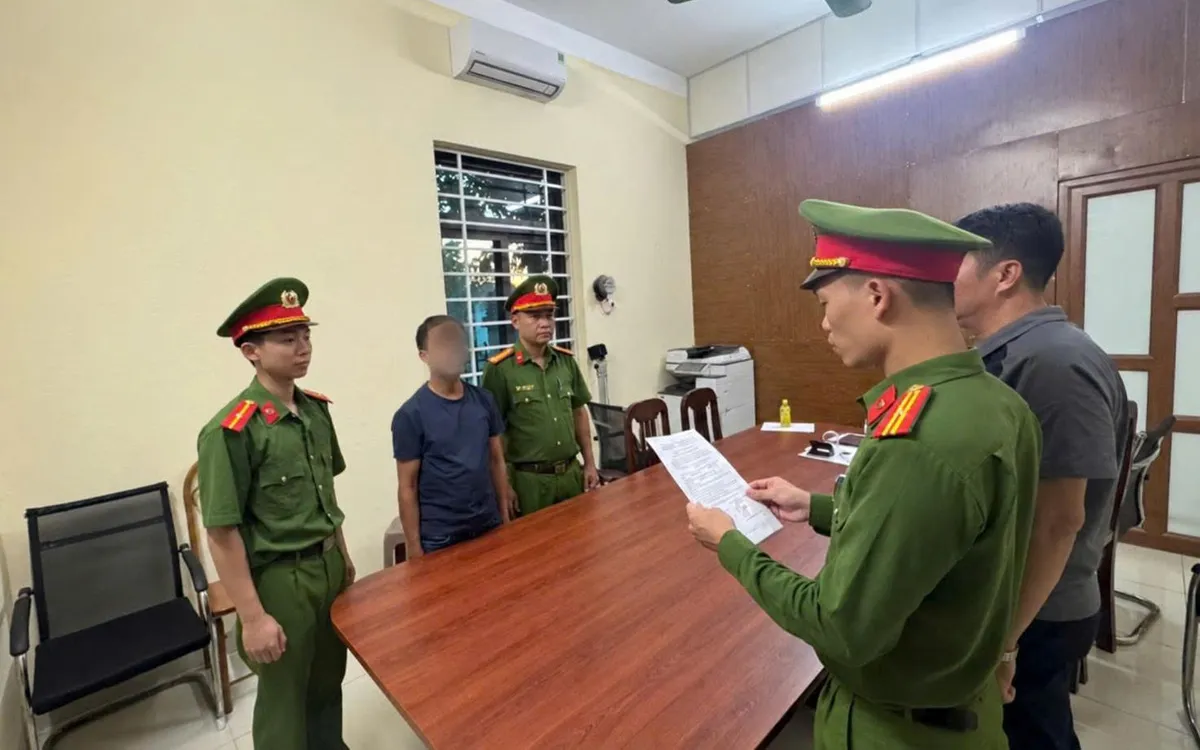 Đối tượng T.V.C tại Cơ quan Công an. Ảnh: CAPT
