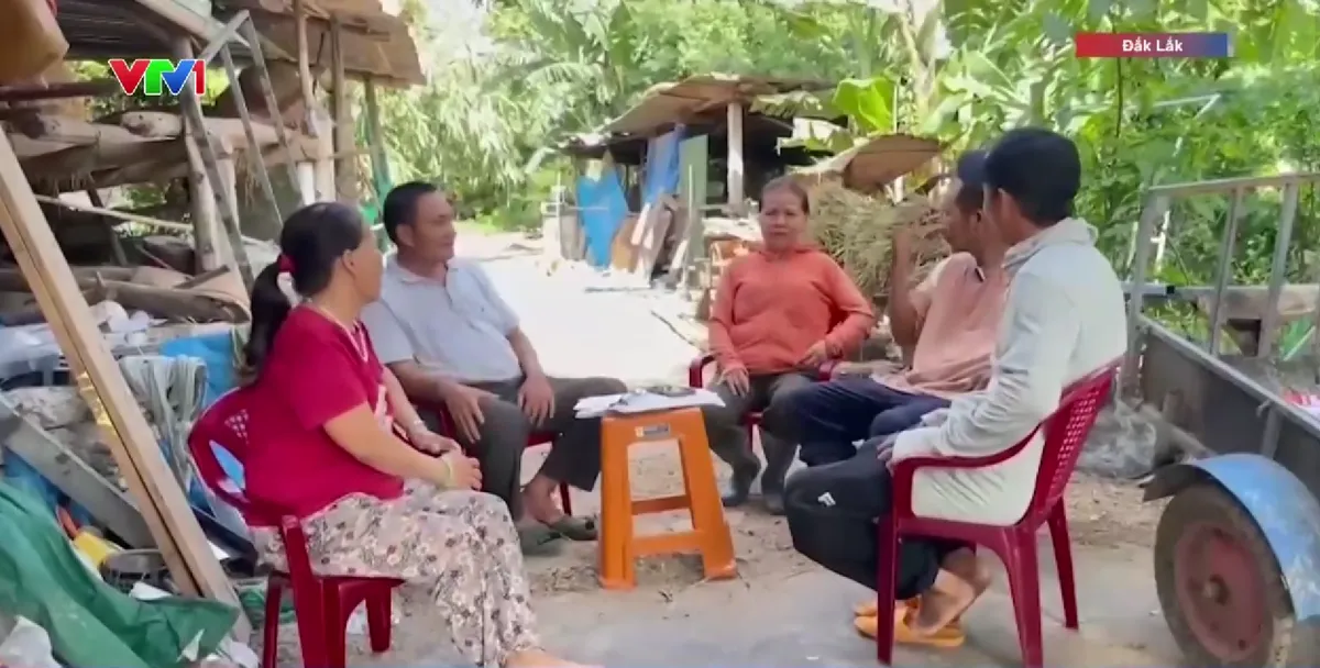 Đắk Lắk: Nhiều lần xác minh, người dân vẫn chờ tiền hỗ trợ sau lũ - Ảnh 2.