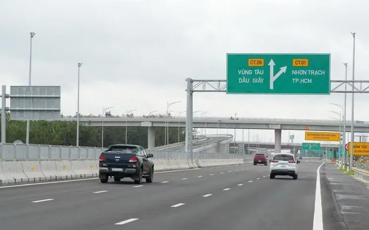 Cao tốc Biên Hòa-Vũng Tàu, dự án kết nối Đồng Nai, Thành phố Hồ Chí Minh với sân bay Long Thành đã đưa vào khai thác. (Ảnh: Công Phong/TTXVN)