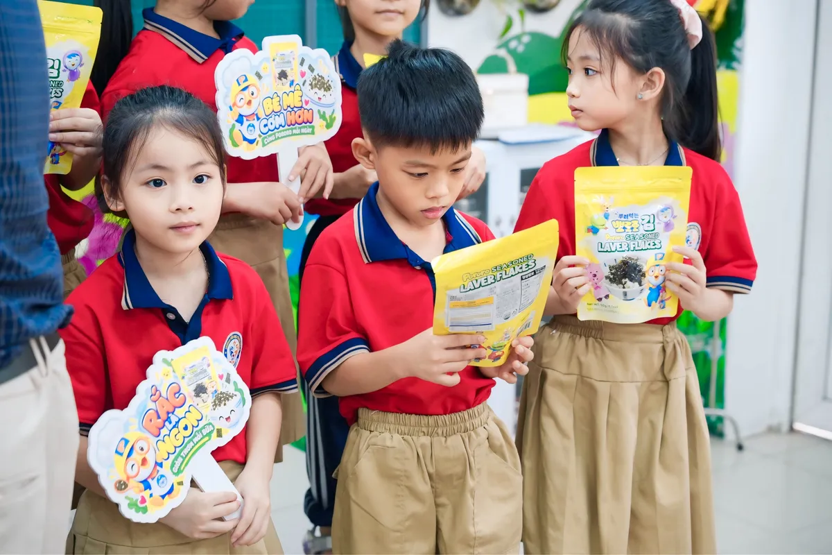 Rong biển Pororo mang niềm vui Trung Thu vào suất ăn học đường - Ảnh 3.