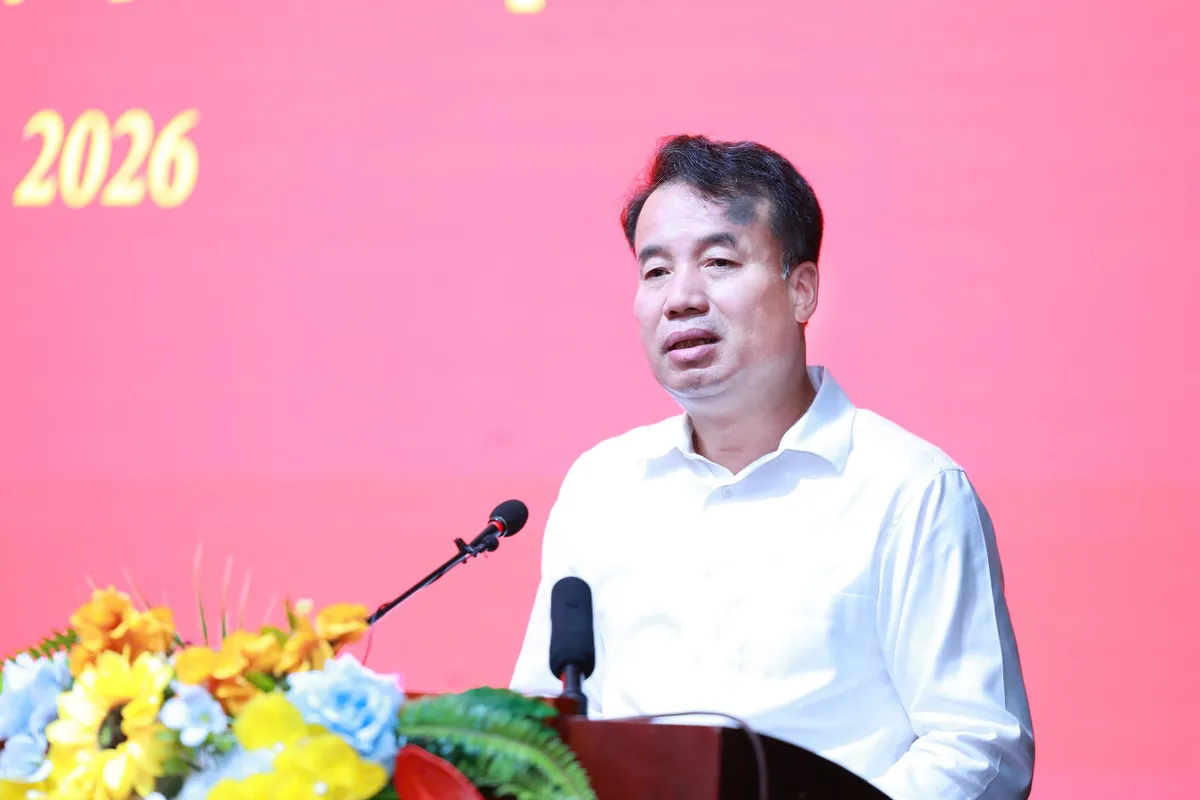 Đại tướng Phan Văn Giang tiếp x&uacute;c cử tri tỉnh Th&aacute;i Nguy&ecirc;n trước Kỳ họp thứ Hai, Quốc hội kh&oacute;a XVI - Ảnh 5.