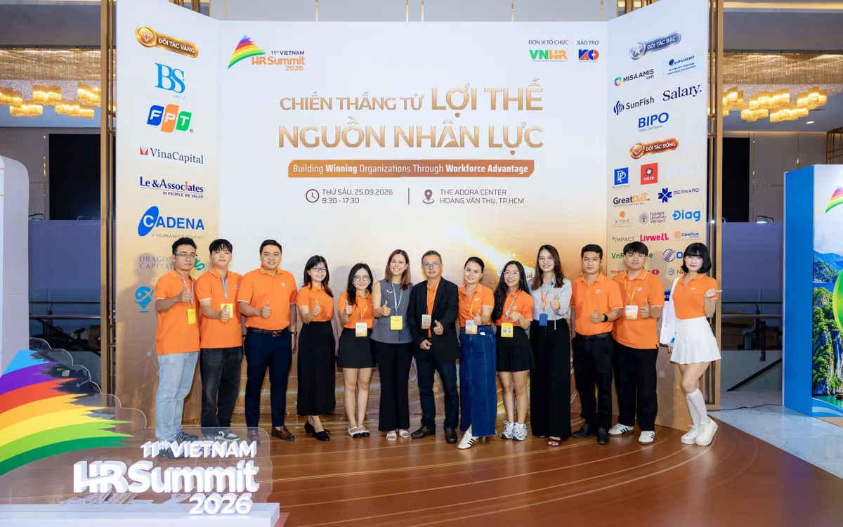 FPT chia sẻ góc nhìn về bài toán ứng dụng AI trong quản trị số, đồng thời giới thiệu hệ sinh thái giải pháp HRM ứng dụng AI nhằm đồng hành cùng doanh nghiệp trong quá trình chuyển đổi Ảnh: FPT 