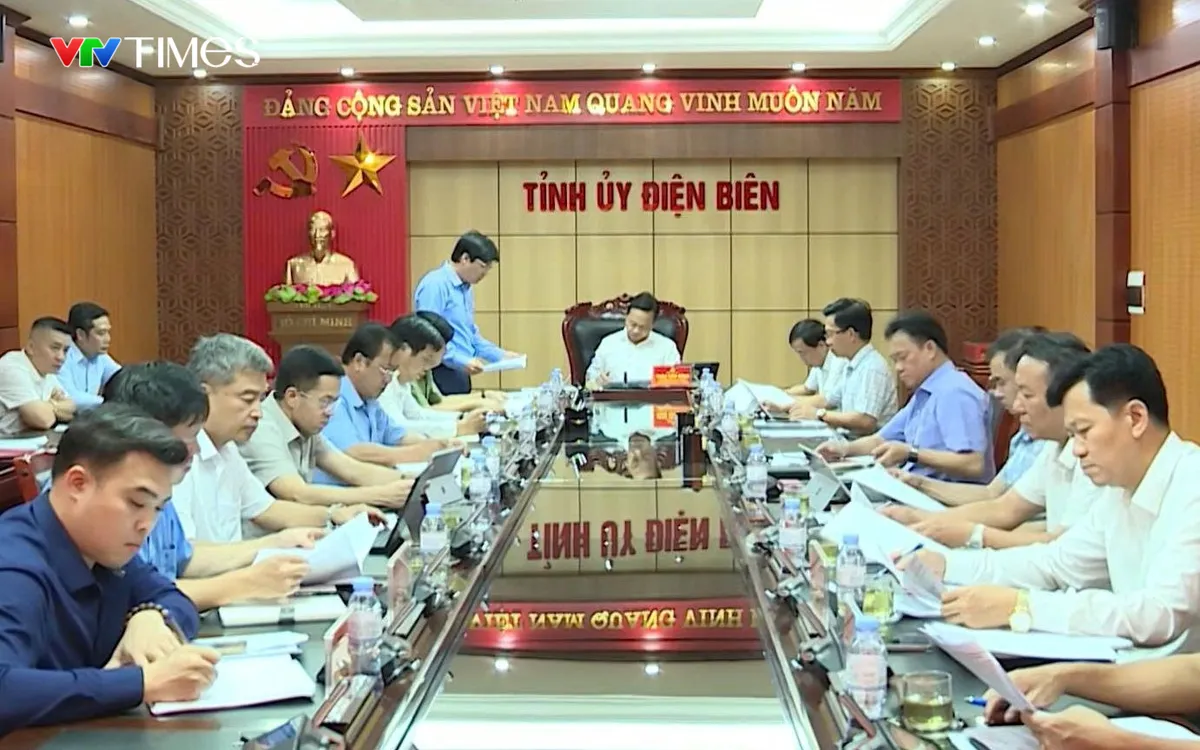 Bí thư Tỉnh ủy, Trưởng Ban Chỉ đạo phòng, chống tham nhũng, lãng phí, tiêu cực tỉnh Trần Tiến Dũng chủ trì phiên họp thứ tư. Ảnh: TT