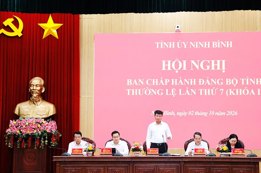Ninh Bình tăng tốc, tháo gỡ điểm nghẽn trong chặng cuối năm - Ảnh 3.