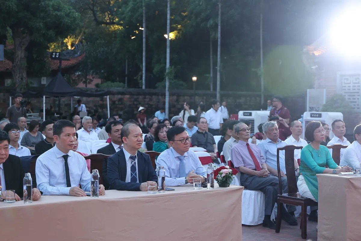 Trao giải thưởng B&ugrave;i Xu&acirc;n Ph&aacute;i - V&igrave; t&igrave;nh y&ecirc;u H&agrave; Nội lần thứ 19 - 2026: Vinh danh nh&agrave; thơ Bằng Việt - Ảnh 8.