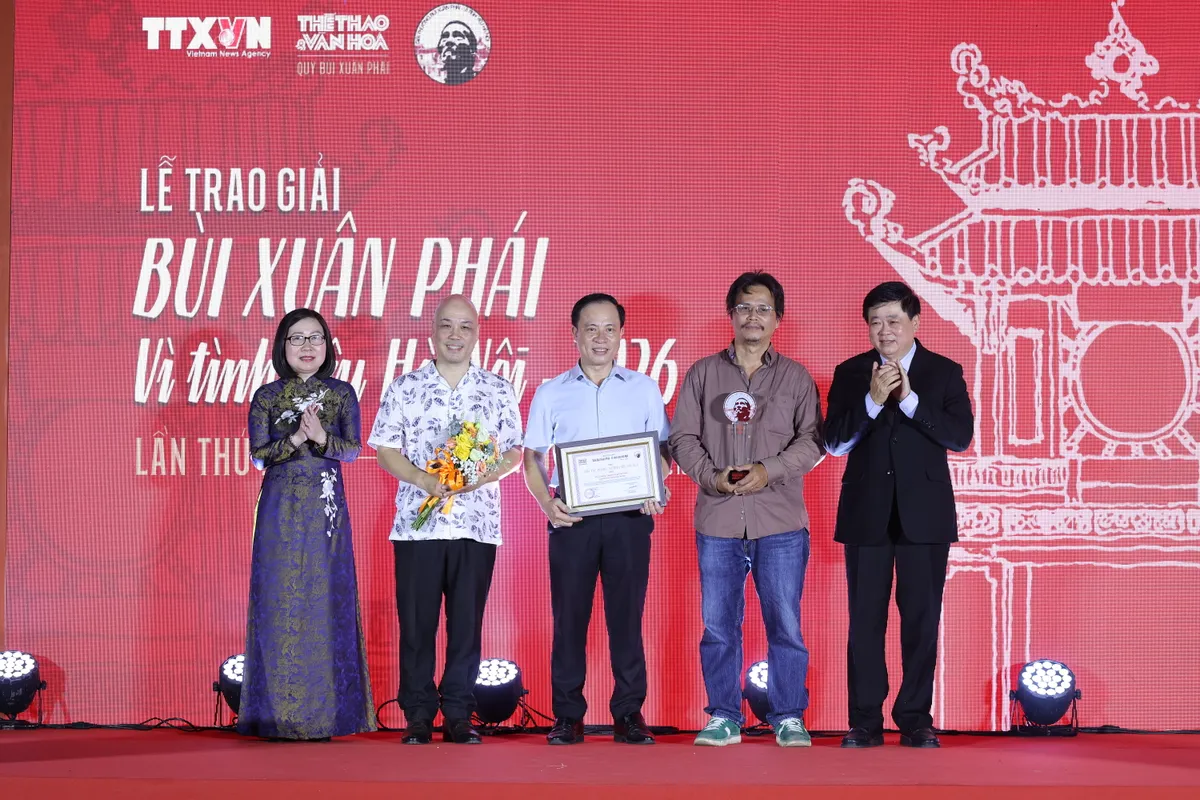 Trao giải thưởng B&ugrave;i Xu&acirc;n Ph&aacute;i - V&igrave; t&igrave;nh y&ecirc;u H&agrave; Nội lần thứ 19 - 2026: Vinh danh nh&agrave; thơ Bằng Việt - Ảnh 6.
