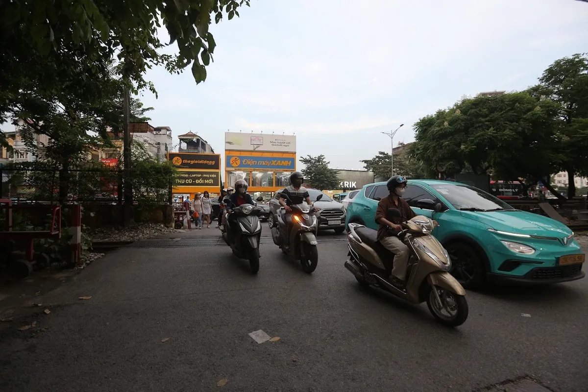 Trục Quốc lộ 1A mở lối cho cửa ngõ phía Nam Thủ đô: Những bước khởi đầu ở cơ sở - Ảnh 1.