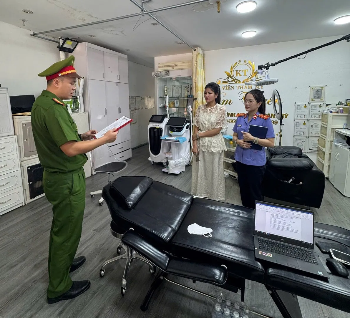 Khởi tố chủ cơ sở thẩm mỹ dùng ảnh cắt ghép lừa khách hàng tiêm filler, botox - Ảnh 1.