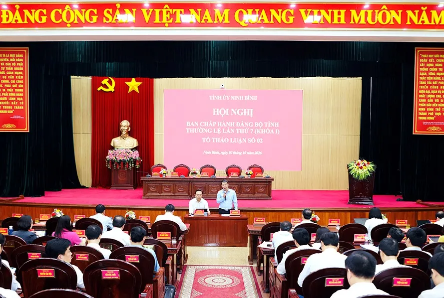 Ninh Bình tăng tốc, tháo gỡ điểm nghẽn trong chặng cuối năm - Ảnh 5.