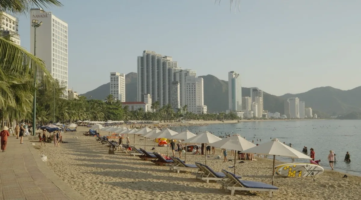 Khánh Hòa siết quản lý an ninh phát triển du lịch - Ảnh 1.