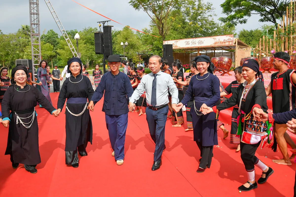 Hà Nội khai mạc “Ngày Văn hóa Việt Nam” 2026: Lan tỏa khát vọng ngàn năm văn hiến- Ảnh 5.