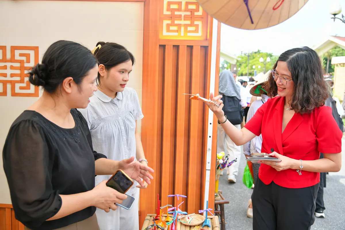 Hà Nội khai mạc “Ngày Văn hóa Việt Nam” 2026: Lan tỏa khát vọng ngàn năm văn hiến- Ảnh 7.