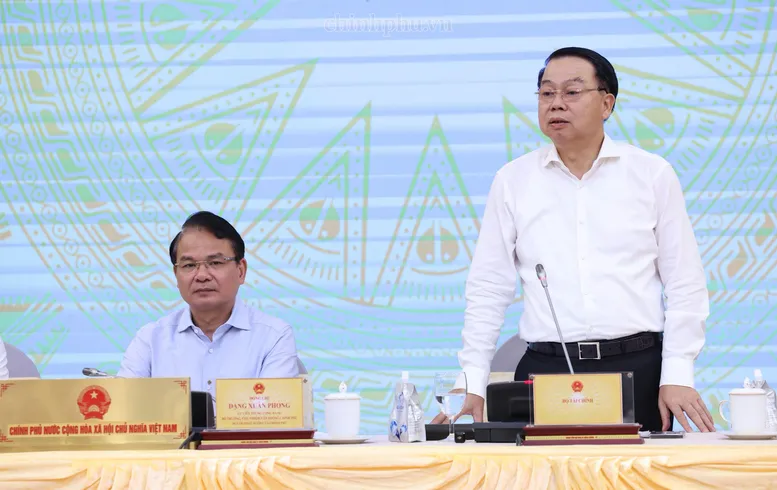 Chính phủ kiên định mục tiêu tăng trưởng hai con số - Ảnh 1.