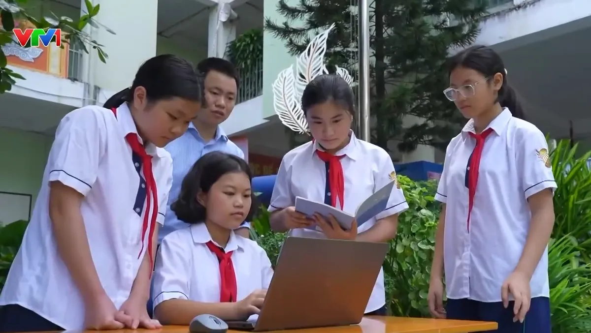 Học sinh lạm dụng AI: Khi c&ocirc;ng cụ hỗ trợ l&agrave;m suy giảm tư duy - Ảnh 2.
