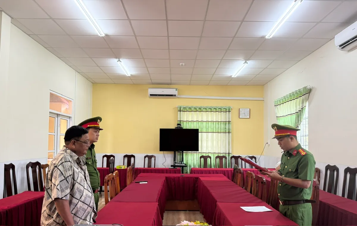 Trốn thuế hơn 2 tỷ đồng, một giám đốc công ty ở Cần Thơ bị khởi tố - Ảnh 1.