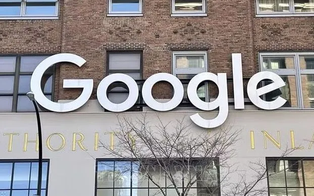 Biểu tượng Google tại văn phòng ở New York, Mỹ. Ảnh: Kyodo/TTXVN