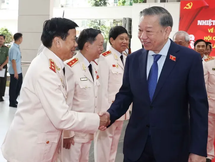 Tổng Bí thư, Chủ tịch nước Tô Lâm dự Đại hội đại biểu toàn quốc Hội Cựu Công an nhân dân Việt Nam lần thứ II - Ảnh 2.