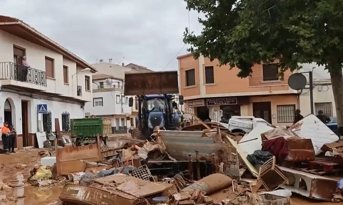 Lũ qu&eacute;t nghi&ecirc;m trọng tại T&acirc;y Ban Nha- Ảnh 1.