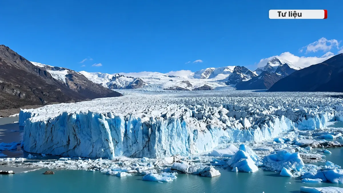 "Th&agrave;nh tr&igrave;" băng tuyết của Argentina tan chảy với tốc độ kỷ lục- Ảnh 1.