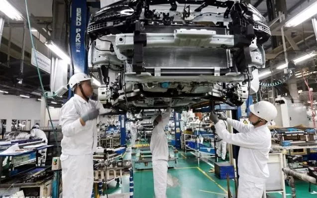 Sản xuất xe ôtô tại nhà máy Honda Việt Nam, phường Vĩnh Phúc, Phú Thọ. (Ảnh: Trần Việt/TTXVN)