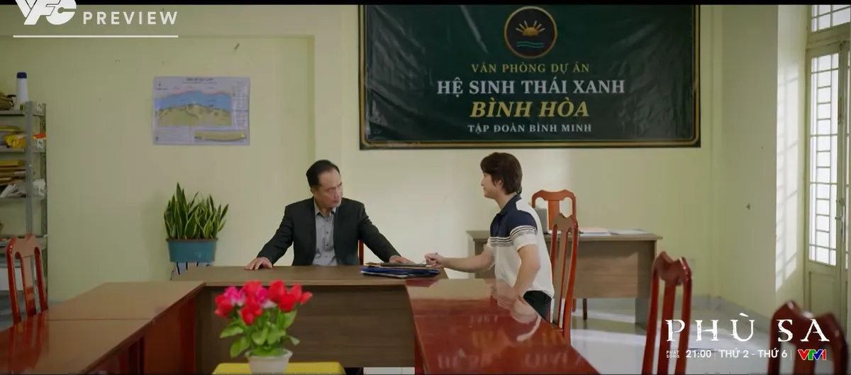 Ph&ugrave; sa - Tập 31: Quỹ của Nghiệm c&oacute; nguy cơ bị đ&igrave;nh chỉ hoạt động, Chơn bị cả x&atilde; tẩy chay - Ảnh 3.