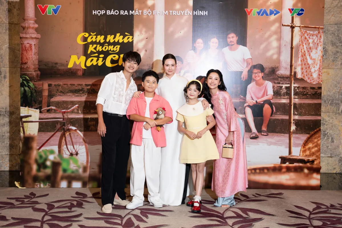 Phan Minh Huyền lần đầu tiên vào vai người phụ nữ thôn quê trong phim mới - Ảnh 1.