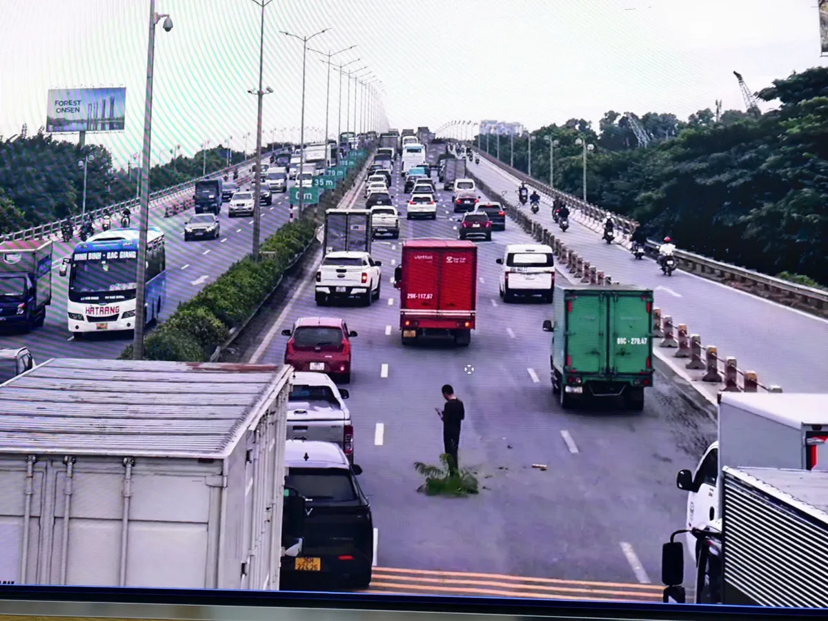 Phòng CSGT ứng dụng công nghệ, dữ liệu số, từng bước hiện thực hóa Nghị quyết 57 - Ảnh 2.