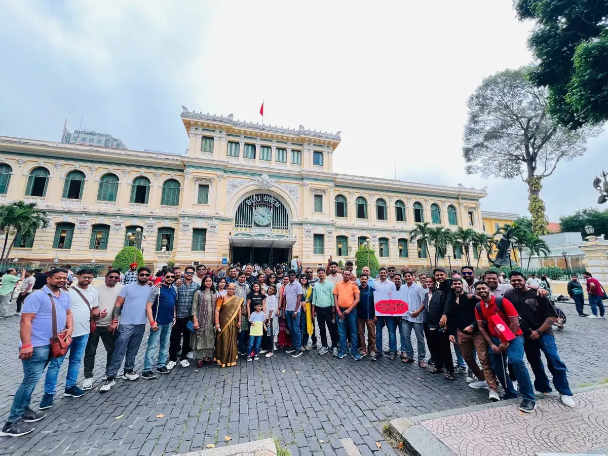 Bứt phá doanh thu, du lịch TP Hồ Chí Minh đối mặt thách thức nguồn nhân lực- Ảnh 1.