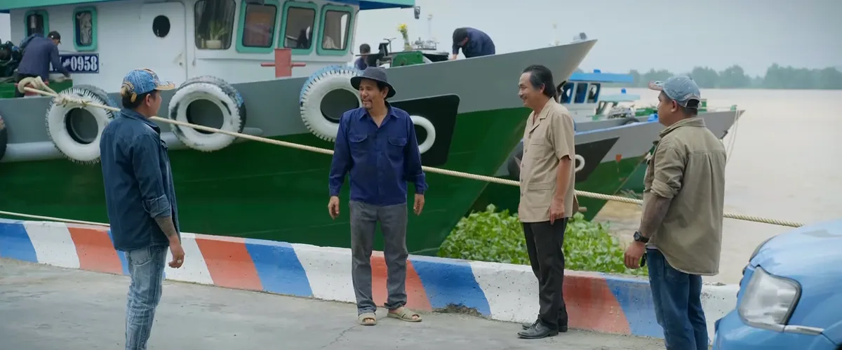 Ph&ugrave; sa - Tập 32: Người cũ t&igrave;m về, &ocirc;ng chủ giấu mặt sai người l&agrave;m hại Tư Quận - Ảnh 1.