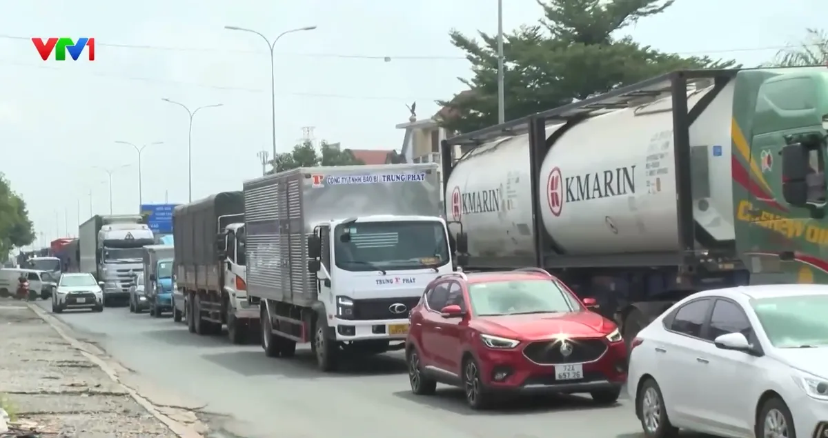 Áp lực giao thông tăng cao sau khi khai thác cao tốc Biên Hòa - Vũng Tàu - Ảnh 1.