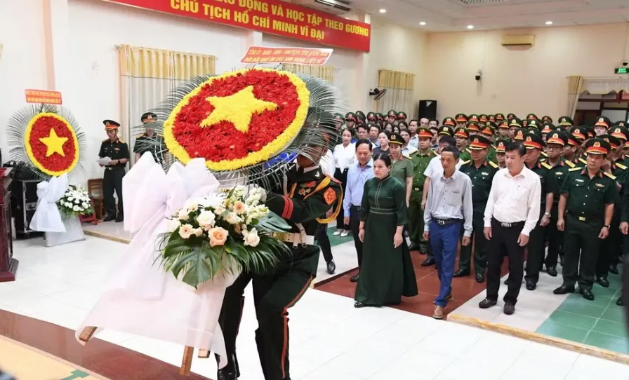 Quảng Ngãi hoàn thành bàn giao 4 đợt mẫu sinh phẩm hài cốt liệt sĩ - Ảnh 2.