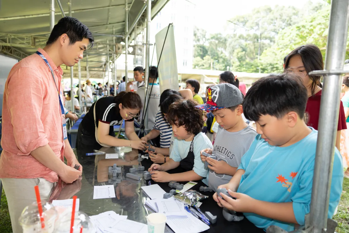 Science Fair 2026 - Trải nghiệm khoa học đa giác quan và đối thoại về AI- Ảnh 1.