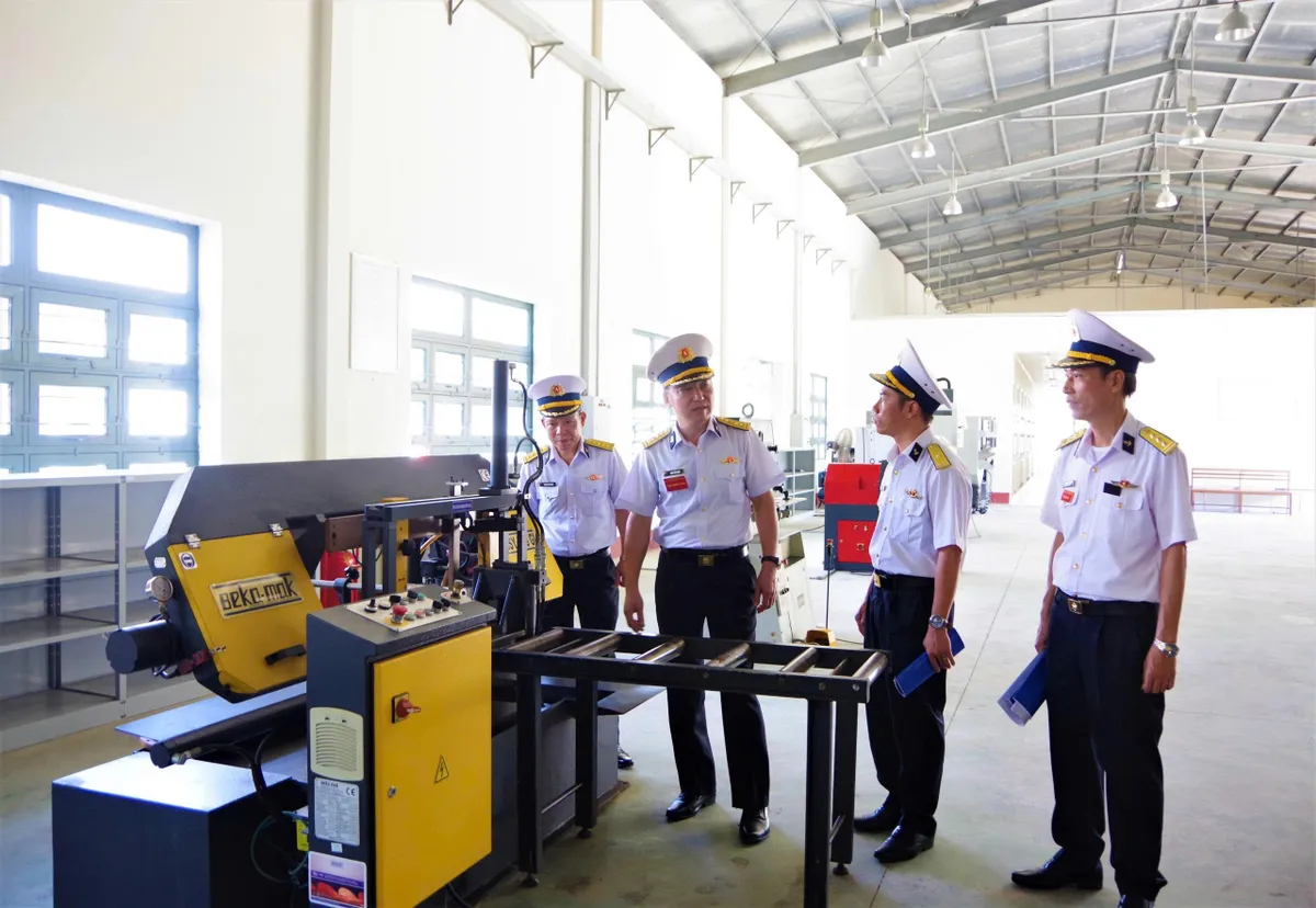 Học viện Hải quân đẩy mạnh ứng dụng AI, xây dựng nhà trường thông minh - Ảnh 3.