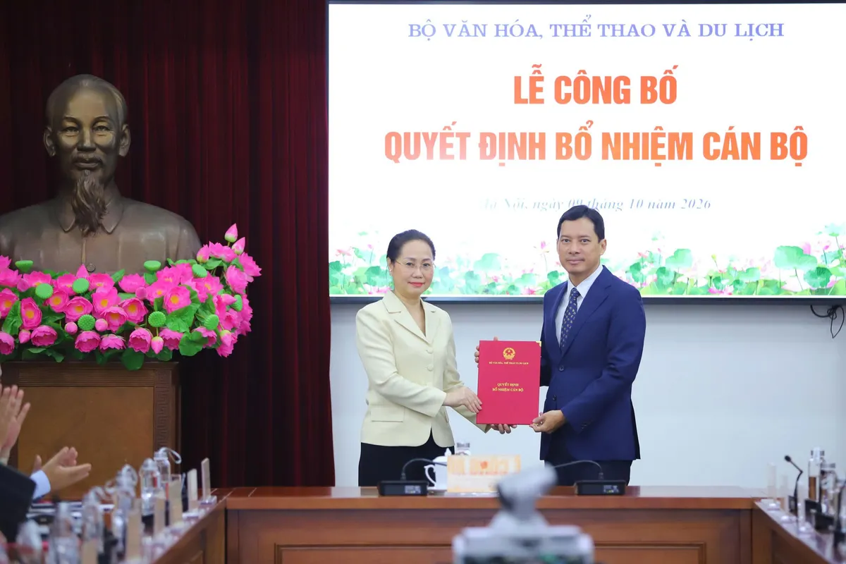 Bộ VHTTDL công bố và trao các quyết định bổ nhiệm cán bộ - Ảnh 4.