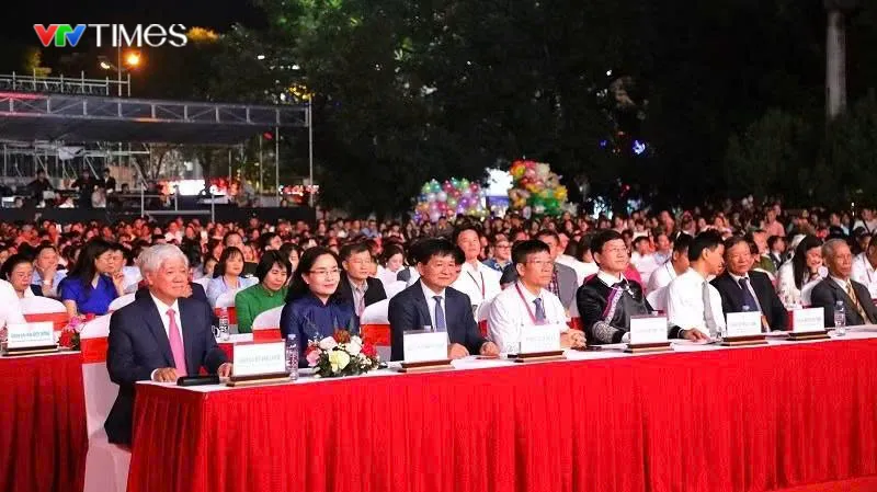 Điện Bi&ecirc;n: Hội tụ sắc m&agrave;u văn h&oacute;a d&acirc;n tộc M&ocirc;ng, lan tỏa gi&aacute; trị truyền thống - Ảnh 1.