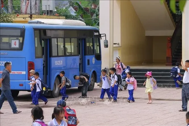Nghệ An: Tất cả 161 học sinh thôn Tiến Sơn trở lại trường - Ảnh 1.