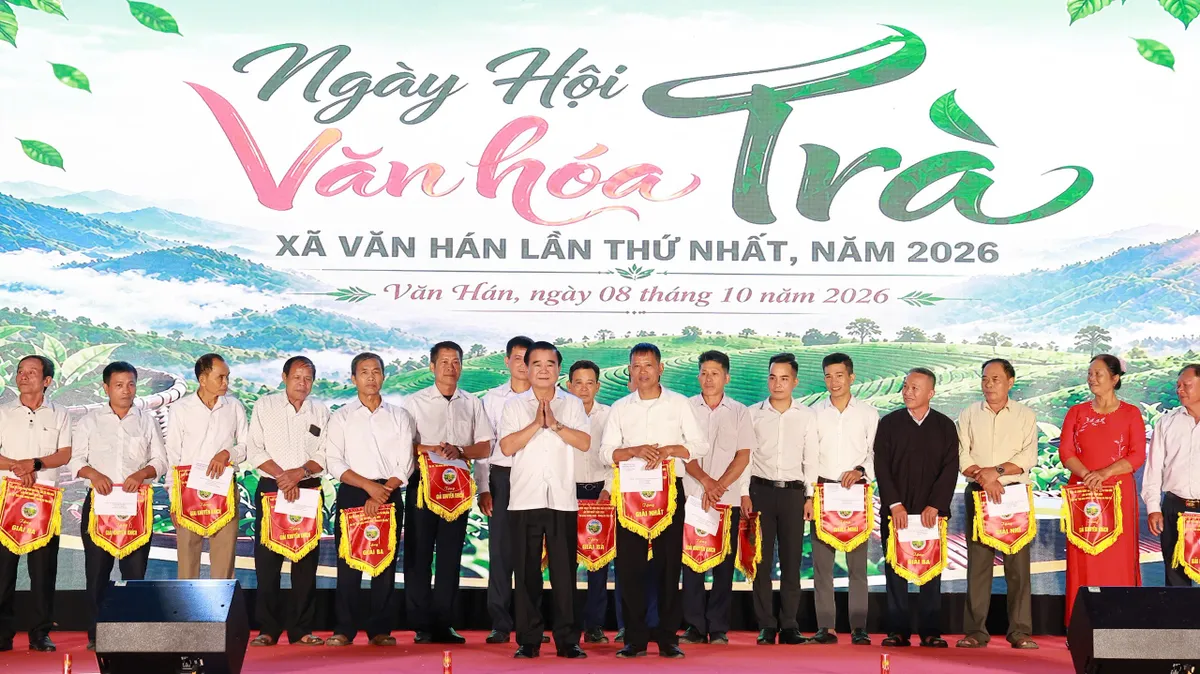 Th&aacute;i Nguy&ecirc;n: S&ocirc;i nổi Ng&agrave;y hội văn h&oacute;a tr&agrave; Văn H&aacute;n lần thứ nhất - Ảnh 2.