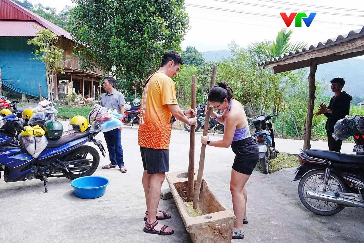 Từ hạt cốm truyền thống đến trải nghiệm du lịch ở Thuận Hòa - Ảnh 2.