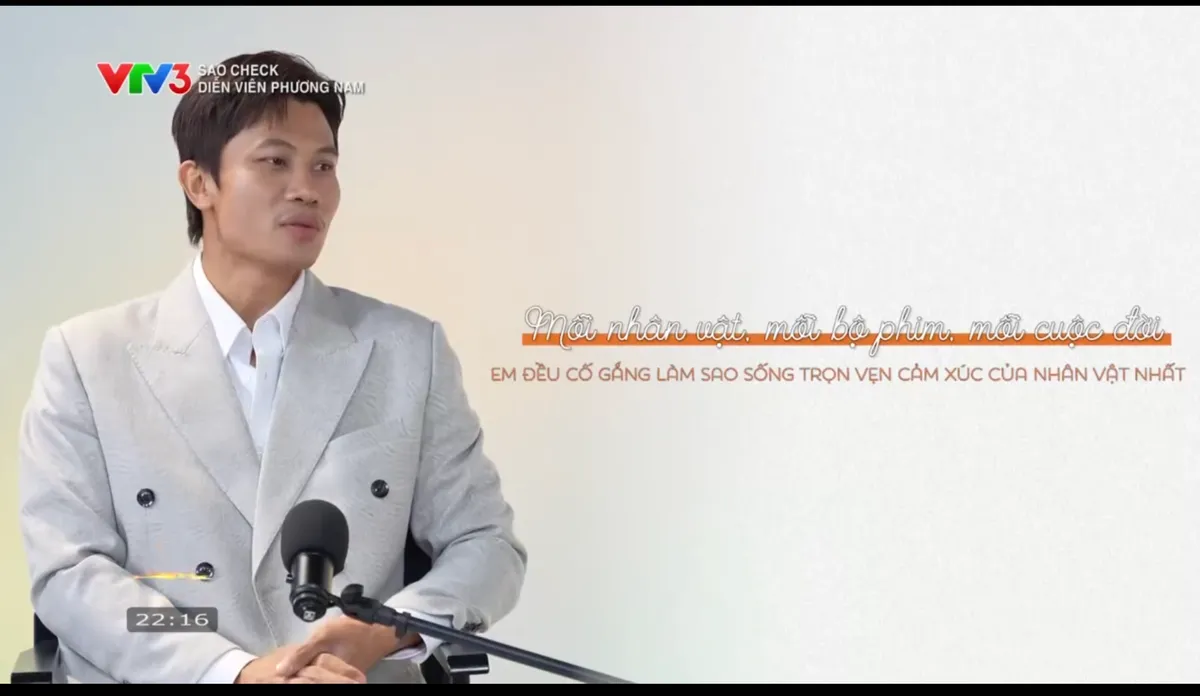 Anh &ldquo;Tạ&rdquo; của Mưa đỏ từng vỡ mộng với nghề diễn - Ảnh 5.