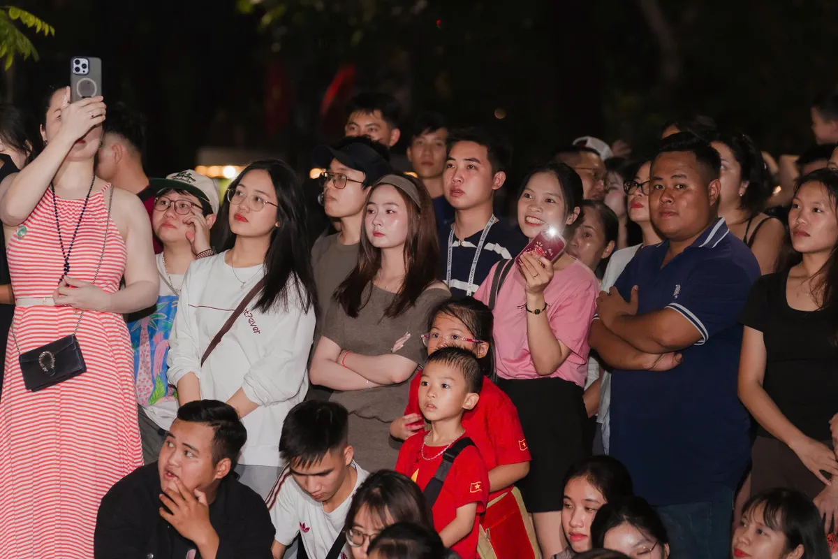 T&aacute;n Đa Show số 2: Nghệ sĩ trẻ kể c&acirc;u chuyện &acirc;m nhạc giữa l&ograve;ng H&agrave; Nội  - Ảnh 5.