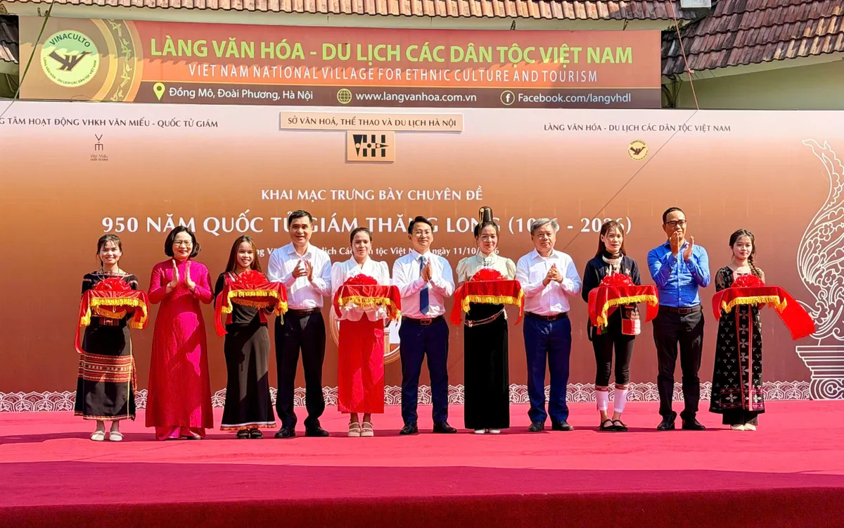 Trưng bày "950 năm Quốc Tử Giám Thăng Long (1076 - 2026)" tại Làng Văn hóa - Du lịch các dân tộc Việt Nam - Ảnh: Văn Miếu - Quốc Tử Giám