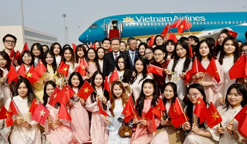 Chủ tịch Quốc hội Trần Thanh Mẫn bắt đầu thăm chính thức Trung Quốc- Ảnh 3.
