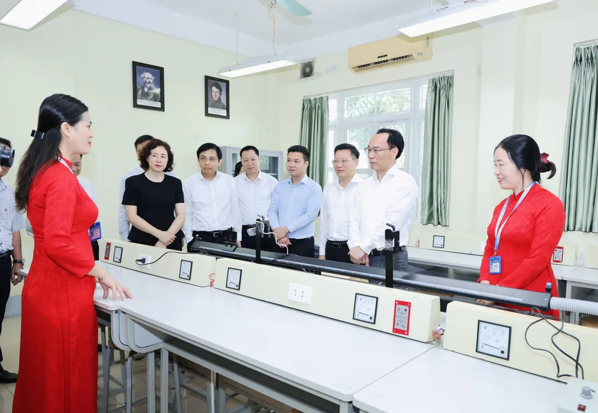 Quảng Ninh cần trở th&agrave;nh h&igrave;nh mẫu đổi mới gi&aacute;o dục - Ảnh 3.