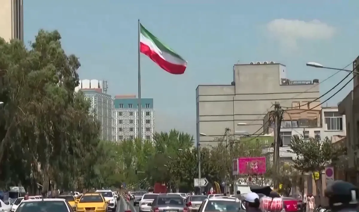 Mỹ và Iran chưa đạt thỏa thuận về eo biển Hormuz - Ảnh 1.
