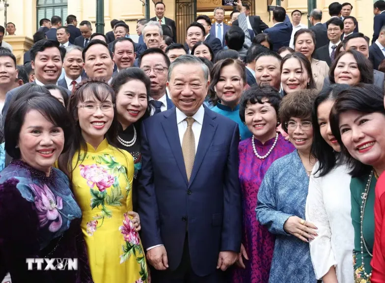 Tổng Bí thư, Chủ tịch nước Tô Lâm: Đất nước hùng cường là điểm tựa để doanh nghiệp vươn xa - Ảnh 3.