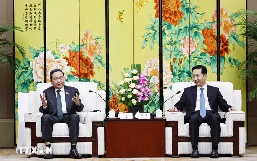 Chủ tịch Quốc hội Trần Thanh Mẫn tiếp Bí thư Tỉnh ủy, Chủ nhiệm Ủy ban Thường vụ Nhân đại tỉnh Thiểm Tây (Trung Quốc) Triệu Nhất Đức. (Ảnh: Doãn Tấn/TTXVN)