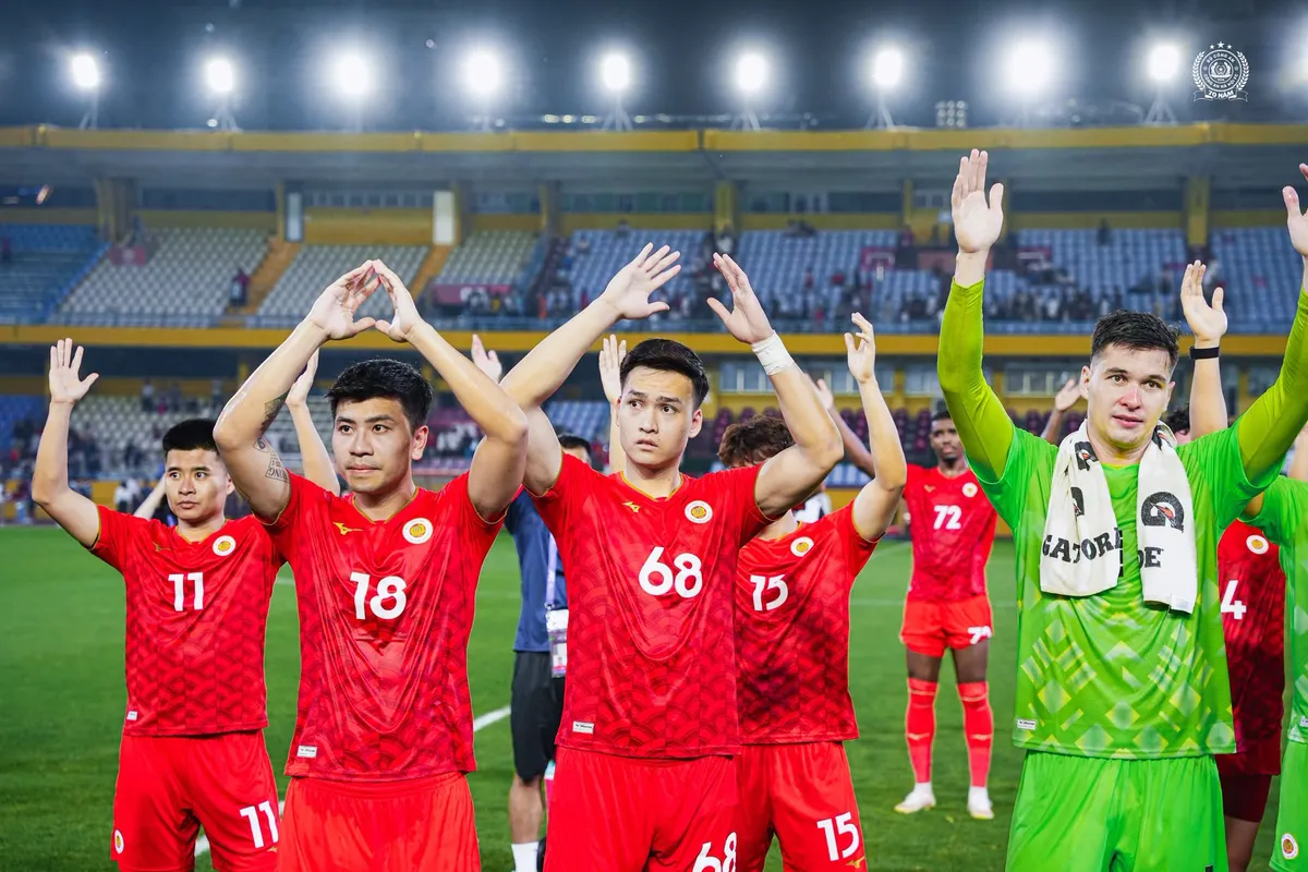 HLV Polking tiếc nuối sau trận thua trước Kashima Antlers- Ảnh 1.